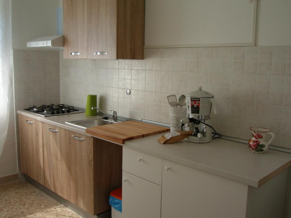 Appartamenti Condominio Daniele Grado Ruang foto